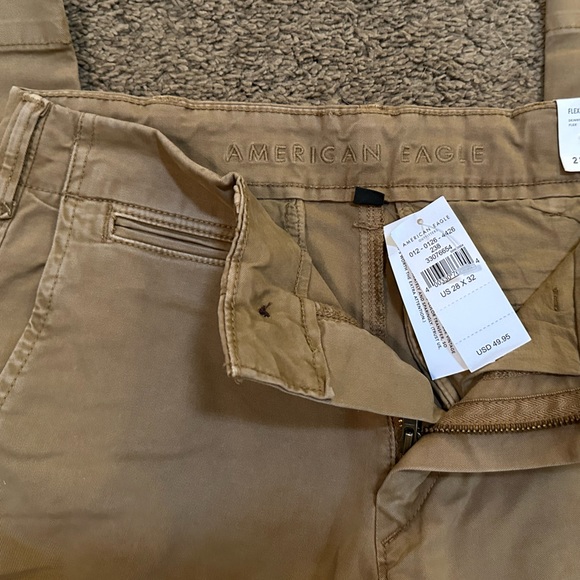 American Eagle Young Men’s Flex Slim Fit Khaki Pants - Picture 5 of 7